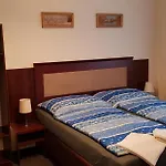 & Restaurace Na Rychte 3*