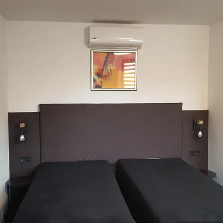 & Restaurace Na Rychte פראג